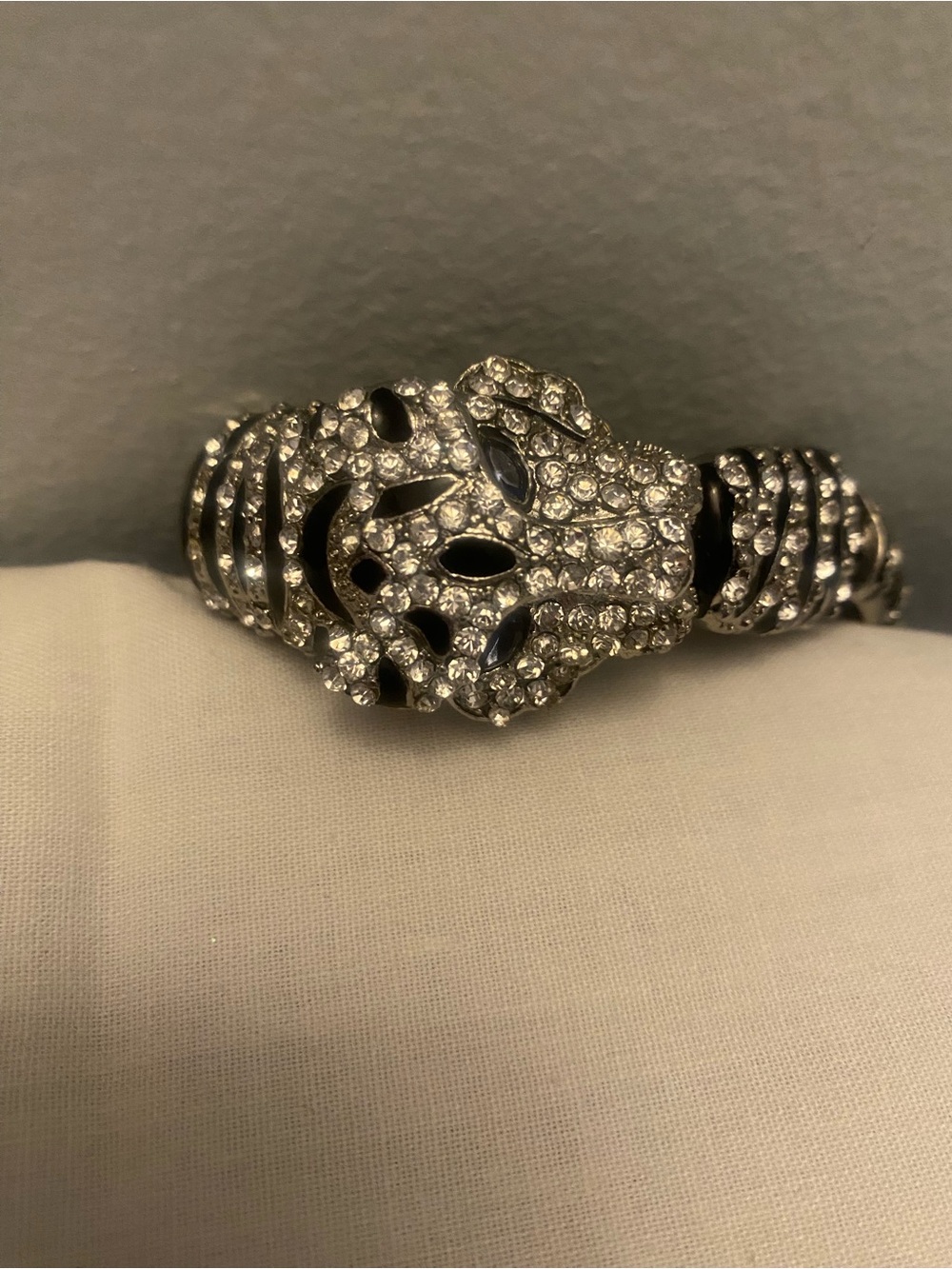 Black/Silver Lion Head Bracelet - Women Accessories